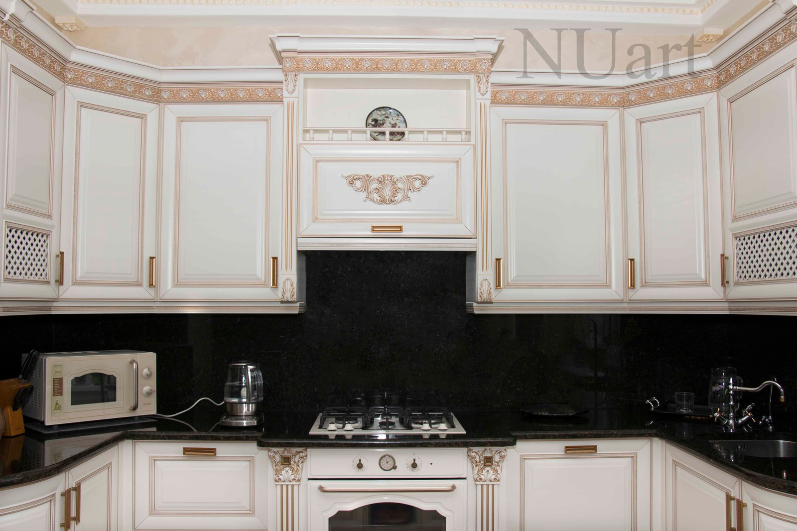 Кухня в стиле Барокко для частного дома