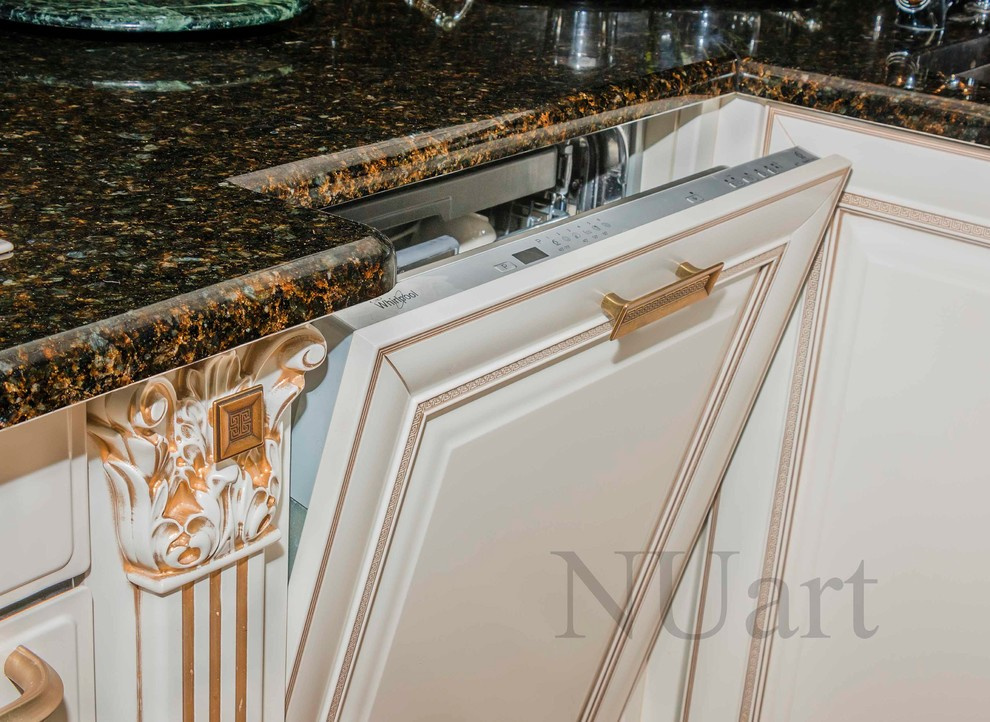 Кухня в стиле Барокко для частного дома