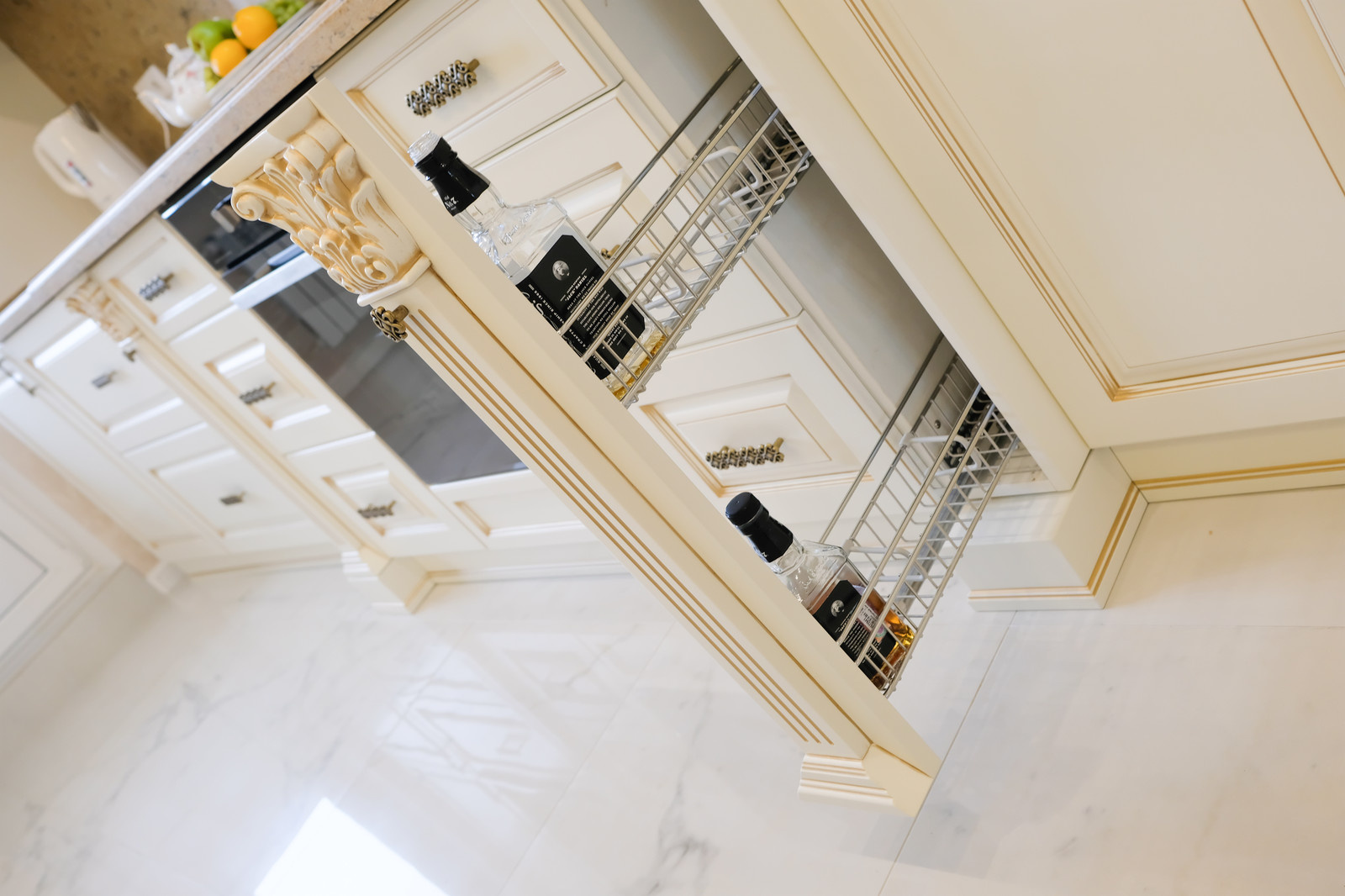 Традиционная итальянская классика в большой квартире