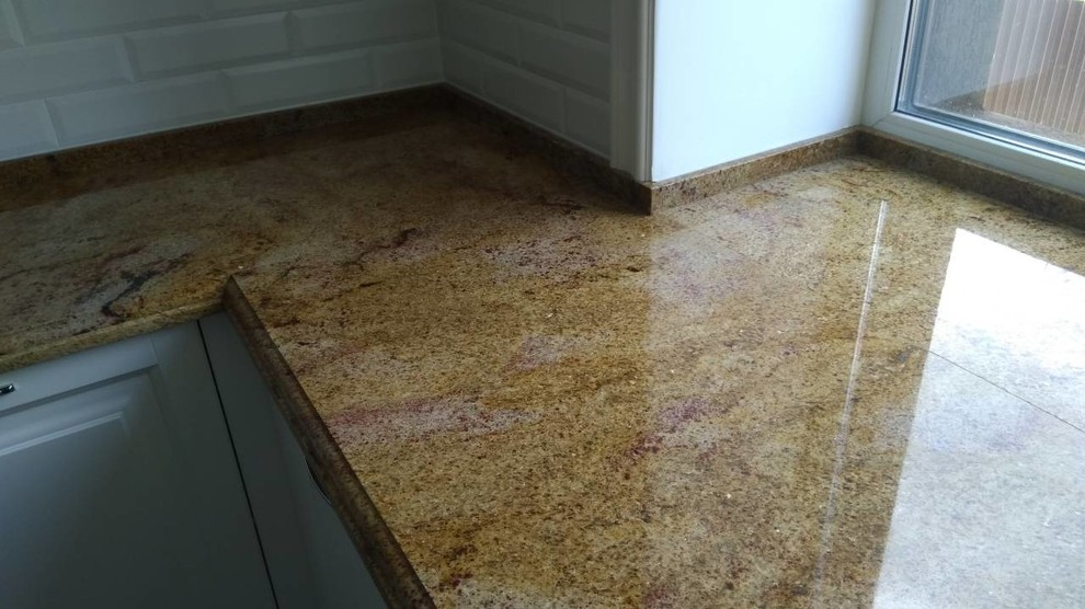 Столешница из гранита