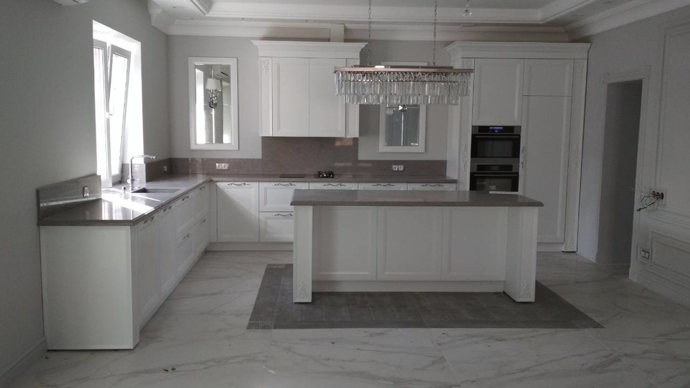 Столешница на кухню из Кварцевого камня