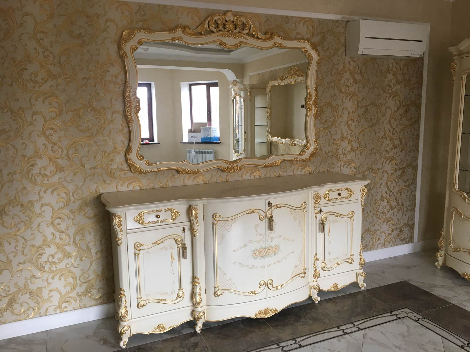 Обложка проекта: Интерьер в стиле барокко