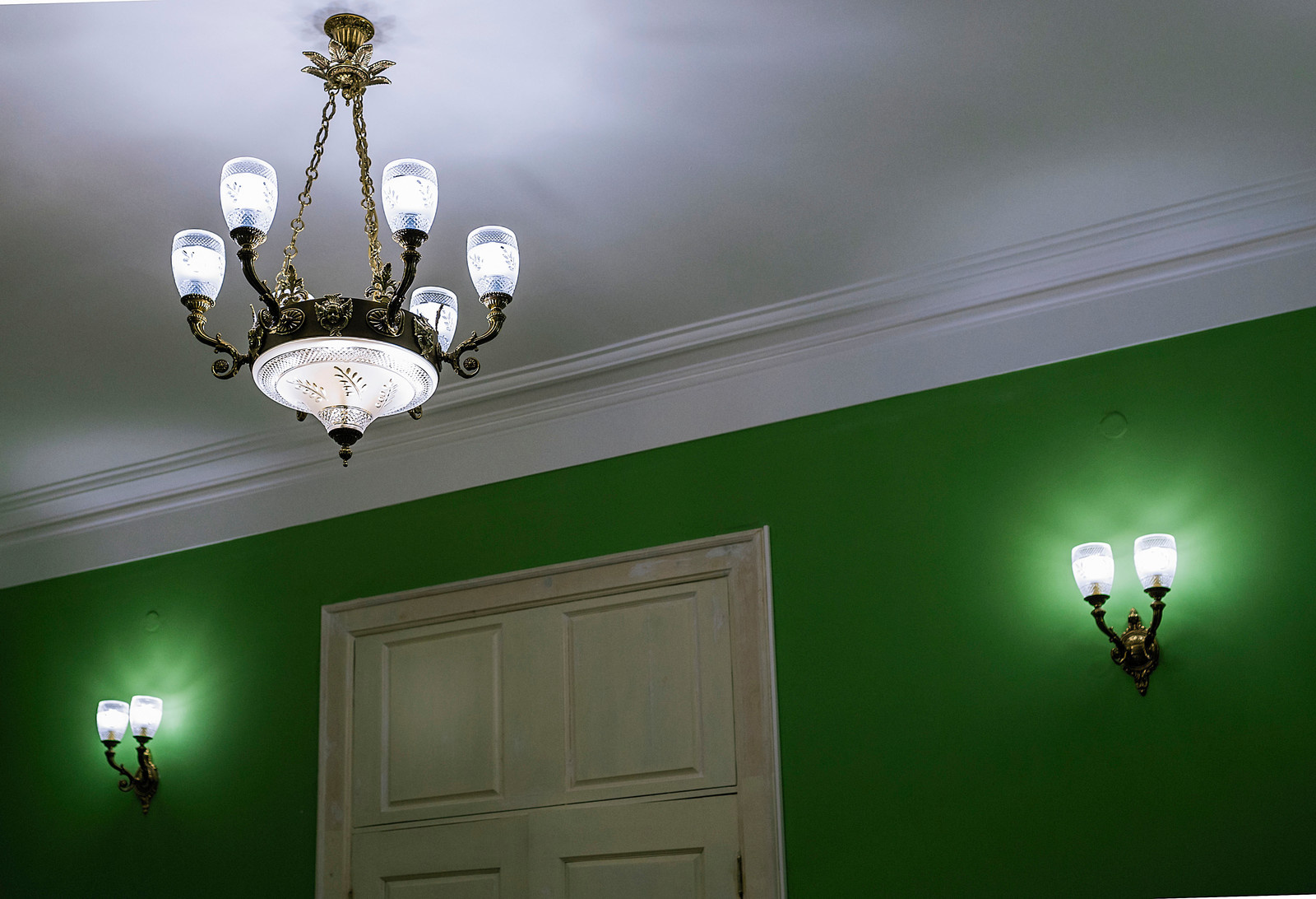 Обложка проекта: гостиница Пожарского, город Торжок