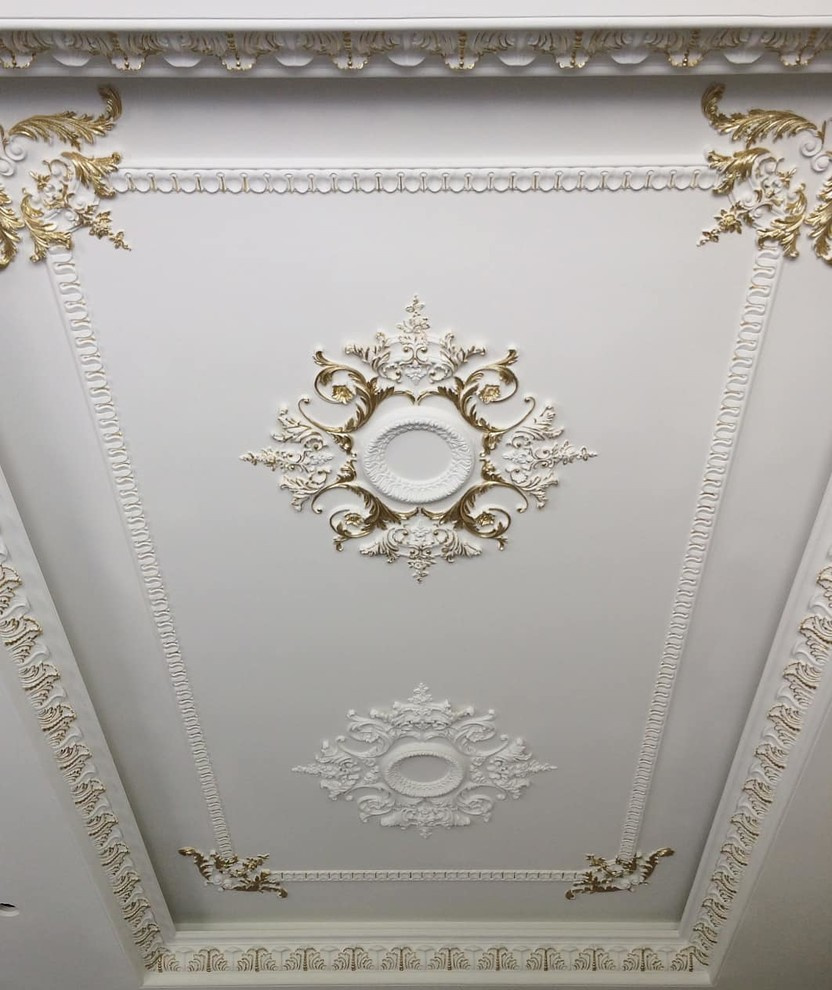 Золочение интерьера загородного коттеджа