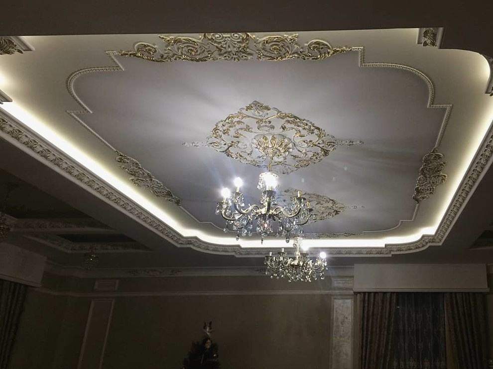 Золочение интерьера загородного коттеджа