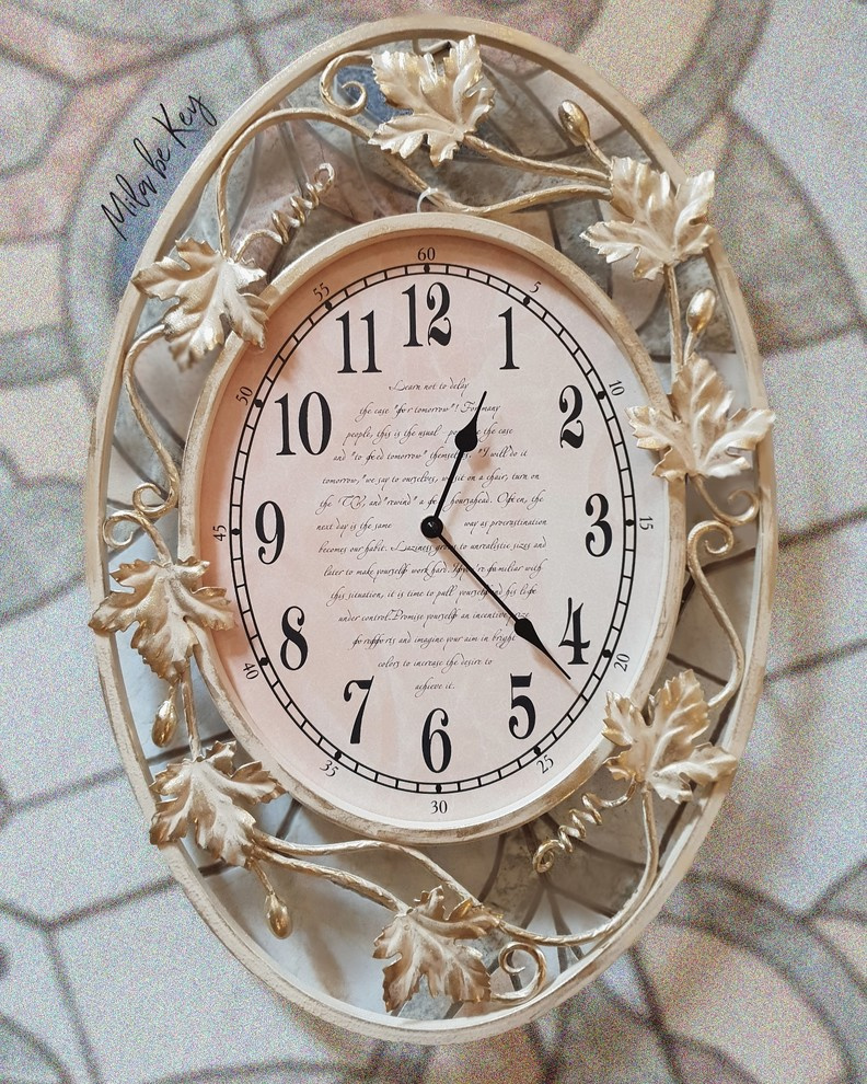 Золочение холла и мебели коттеджа