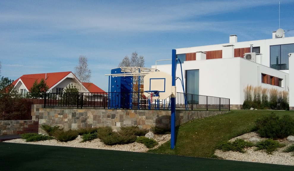 Ландшафт частной территории - г.Екатеринбург, коттеджный поселок у горы Пильной