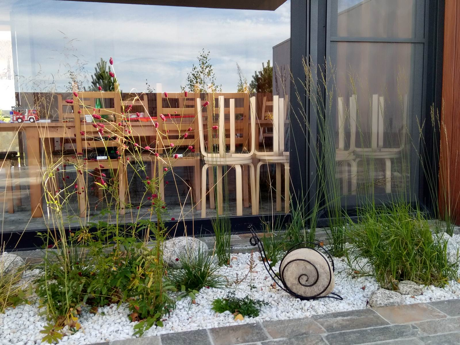 Ландшафт частной территории - г.Екатеринбург, коттеджный поселок у горы Пильной