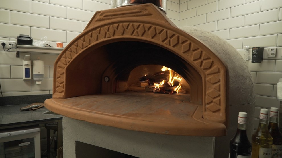 Помпейская печь в сети Good Street Food