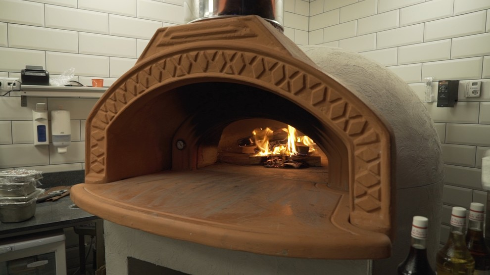 Помпейская печь в сети Good Street Food