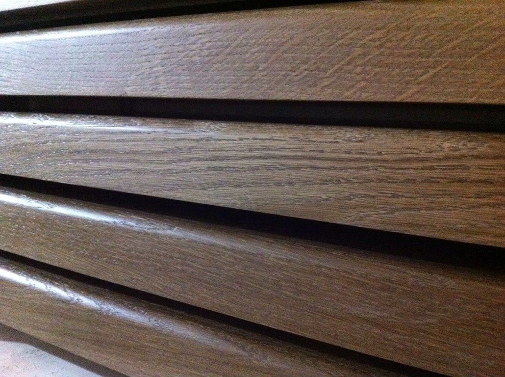 Покраска различных изделий из массива