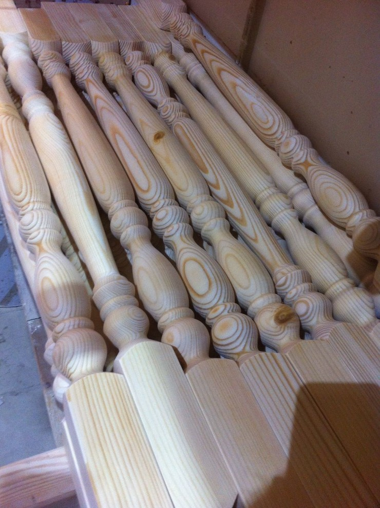 Покраска различных изделий из массива