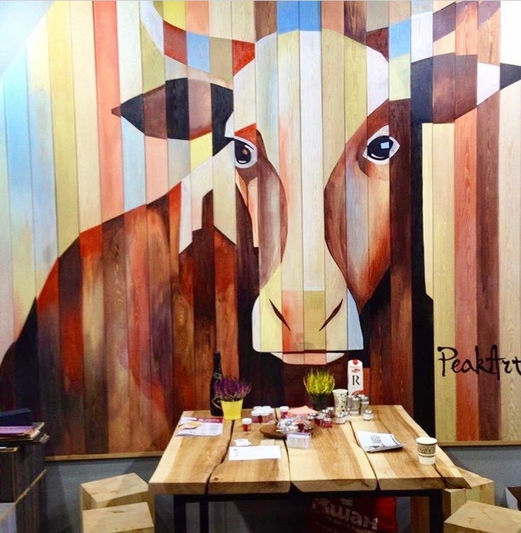 Деревянное панно, созданное для выставки Wood Works