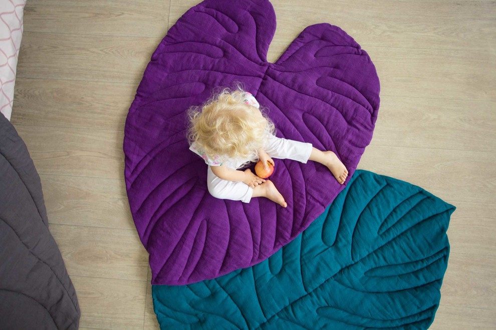 Пледы-коврики в форме тропических листьев