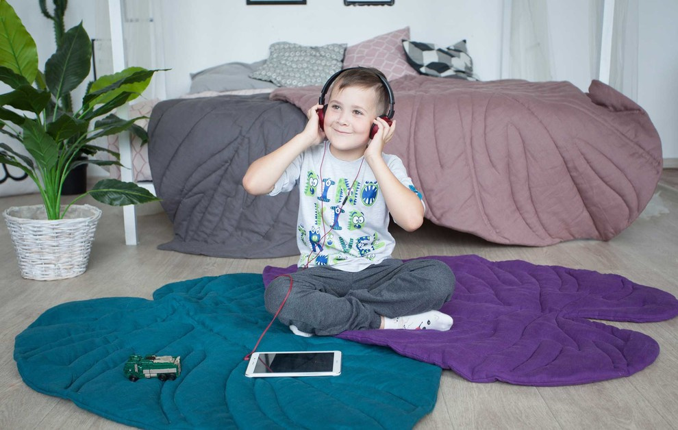 Пледы-коврики в форме тропических листьев