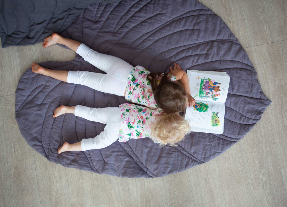 Пледы-коврики в форме тропических листьев