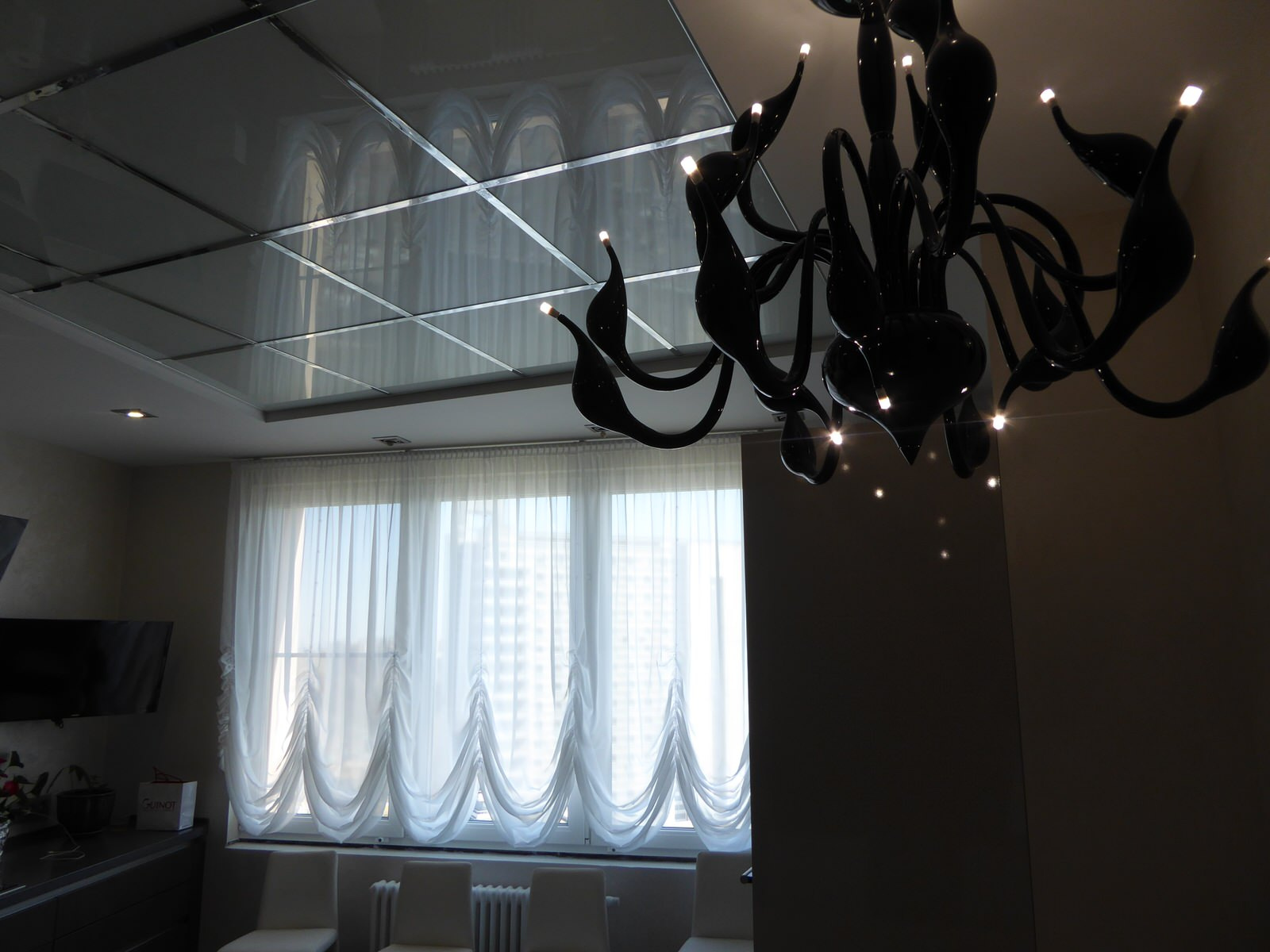 Обложка проекта: Австрийские шторы для кухни