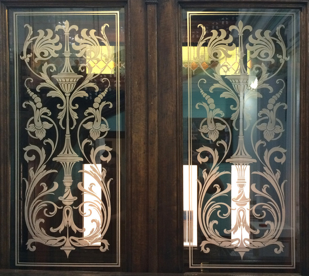 Пескоструйная гравировка на стекле