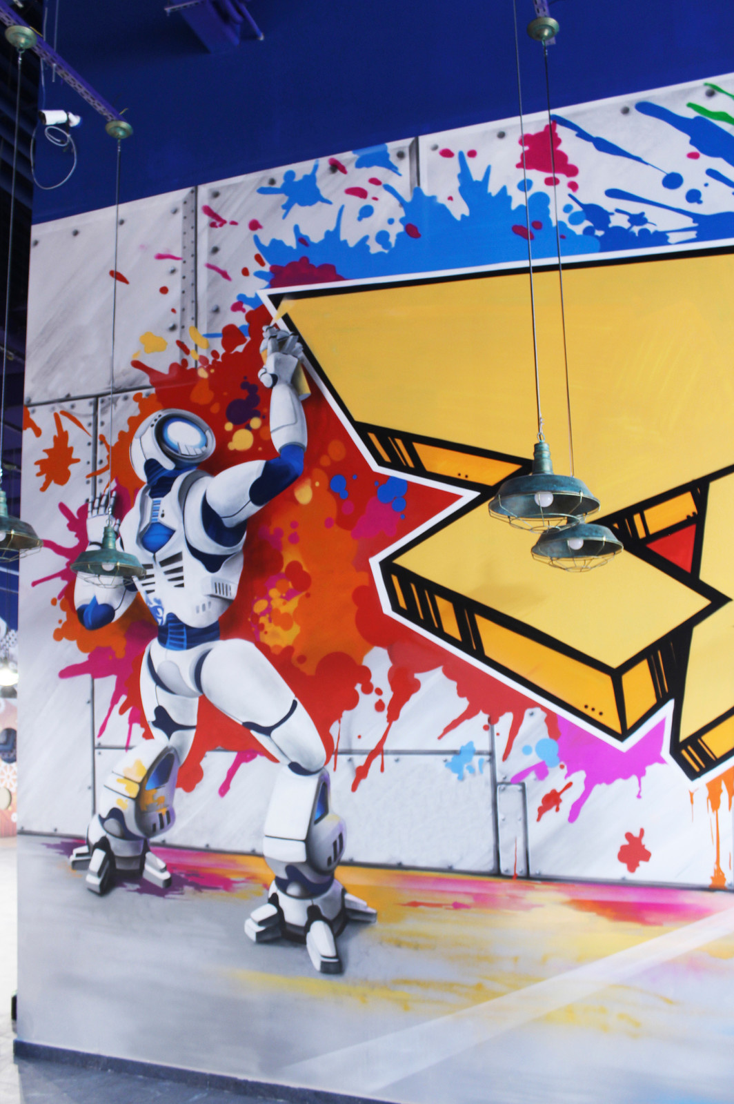 Росписи больших пространств в детском развлекательном центре Zамания