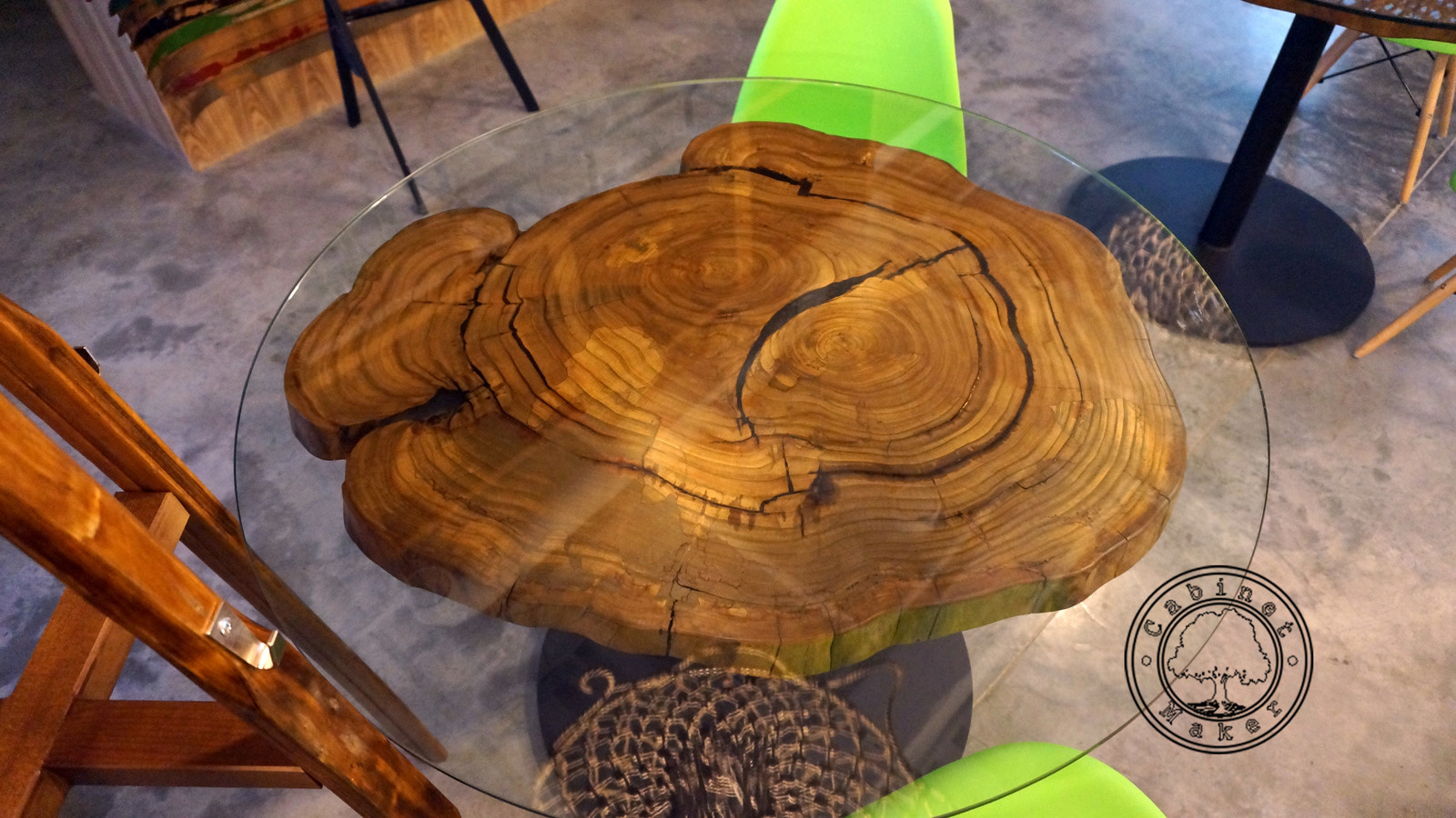 Столы из поперечных слэбов карагача