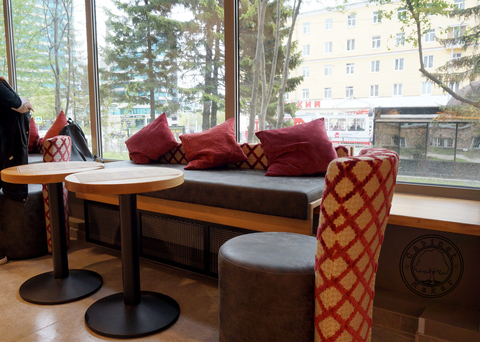 Подоконники из массива дуба