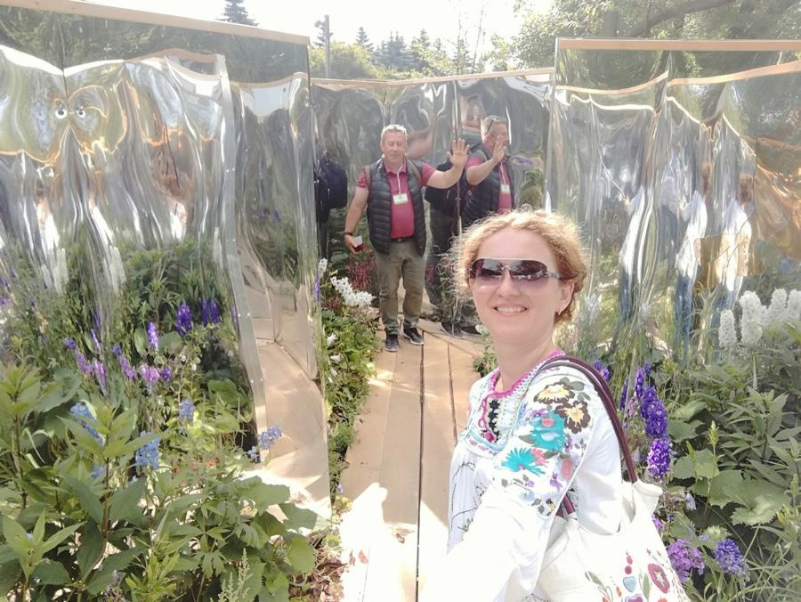 Декор сада «Зеркала природы» на фестивале Moscow Flower Show.
