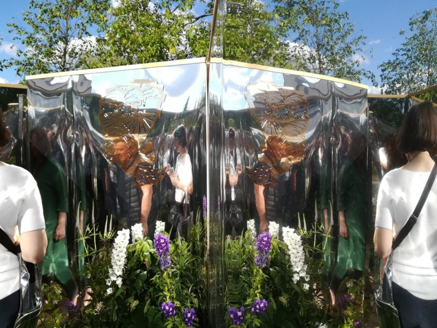 Декор сада «Зеркала природы» на фестивале Moscow Flower Show.