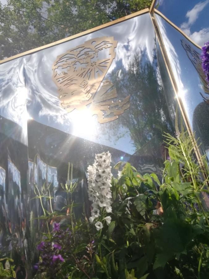 Декор сада «Зеркала природы» на фестивале Moscow Flower Show.