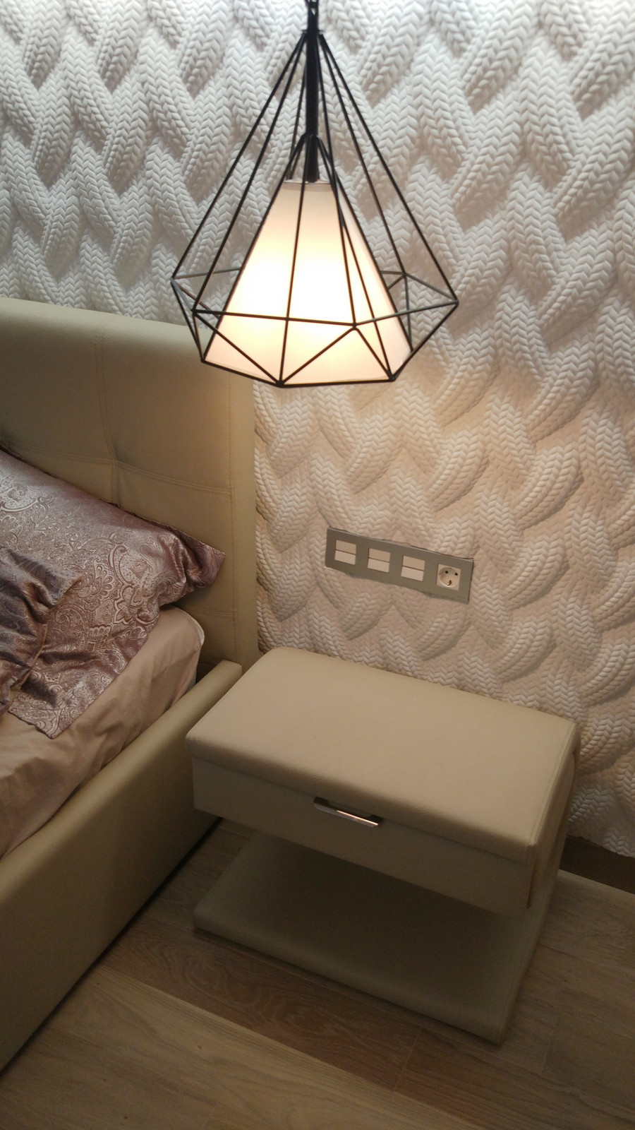 Простые линии, немного шерсти и калейдоскоп