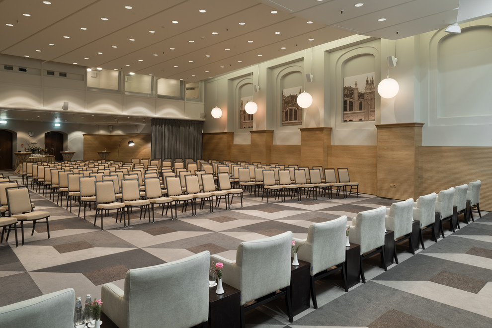 Реконструкция исторических номеров отеля Метрополь и ресторан Савва