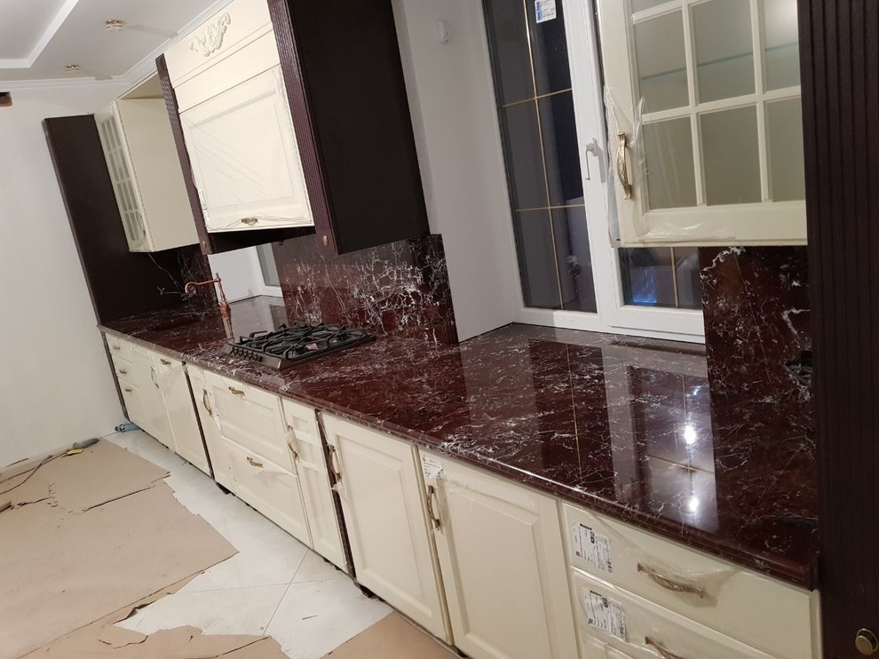 Красный мрамор Rosso Levanto