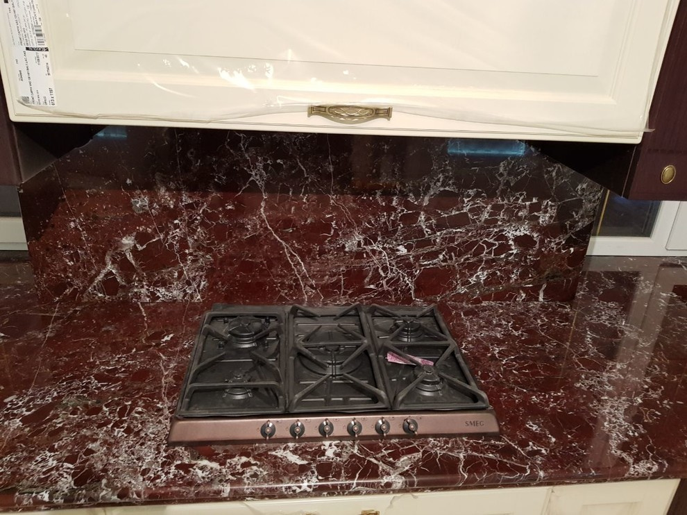 Красный мрамор Rosso Levanto