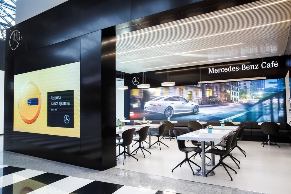 Mercedes-Benz Café