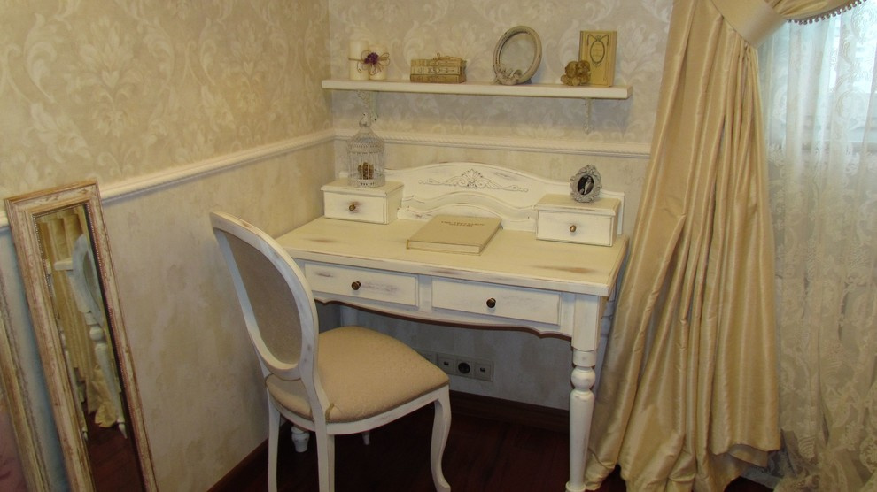 Обложка проекта: стол бюро