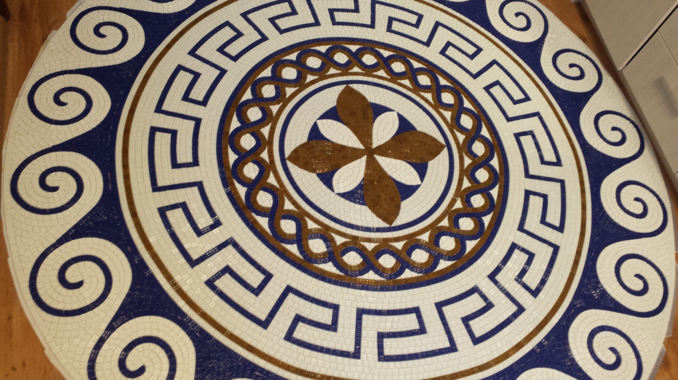 Панно из мозаики