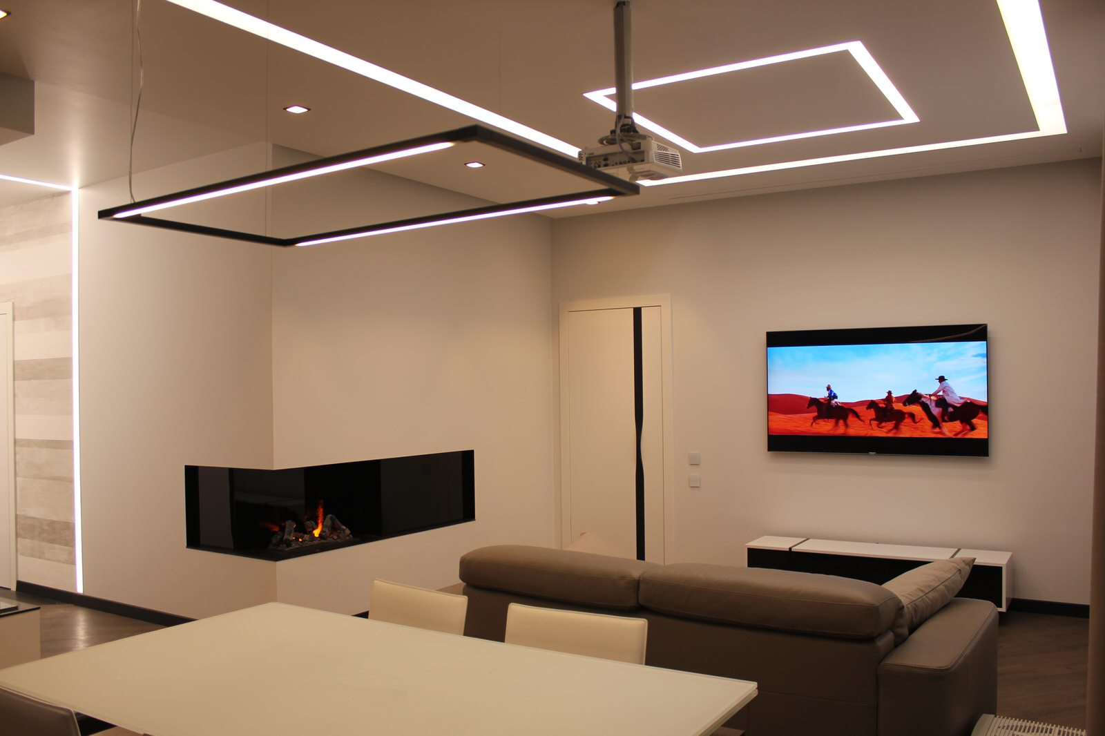 Дизайн студии в современном стиле