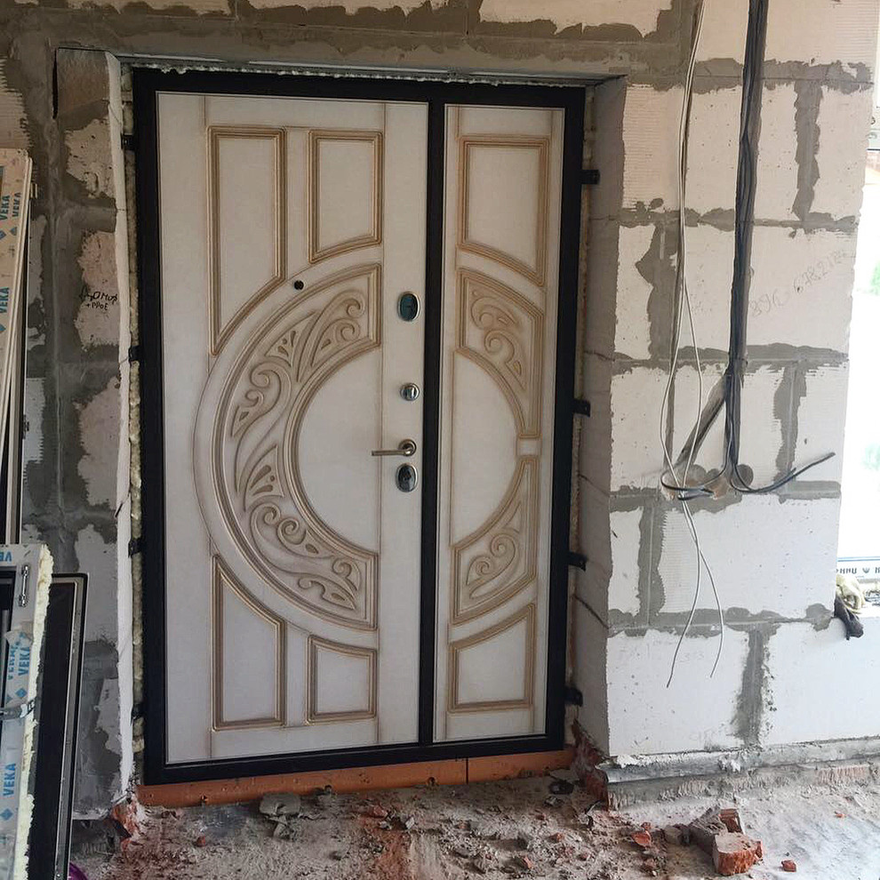 Обложка проекта: Двустворчатая дверь "Лацио"