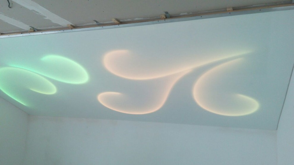 Натяжной потолок