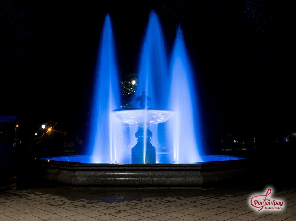 Арт-фонтан в подмосковном сквере