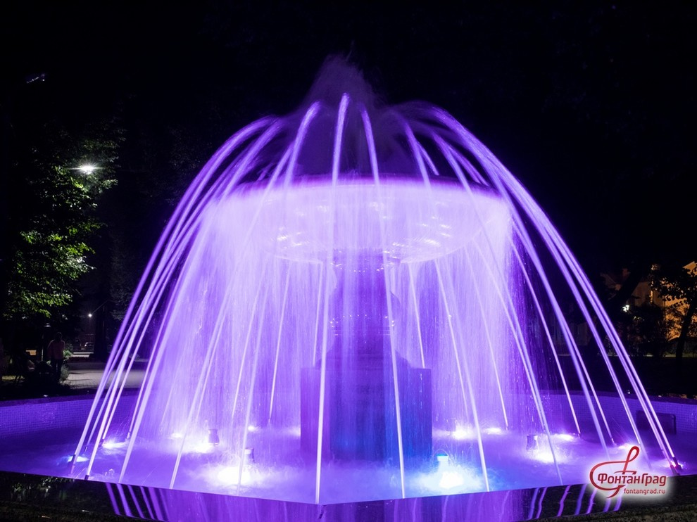 Арт-фонтан в подмосковном сквере