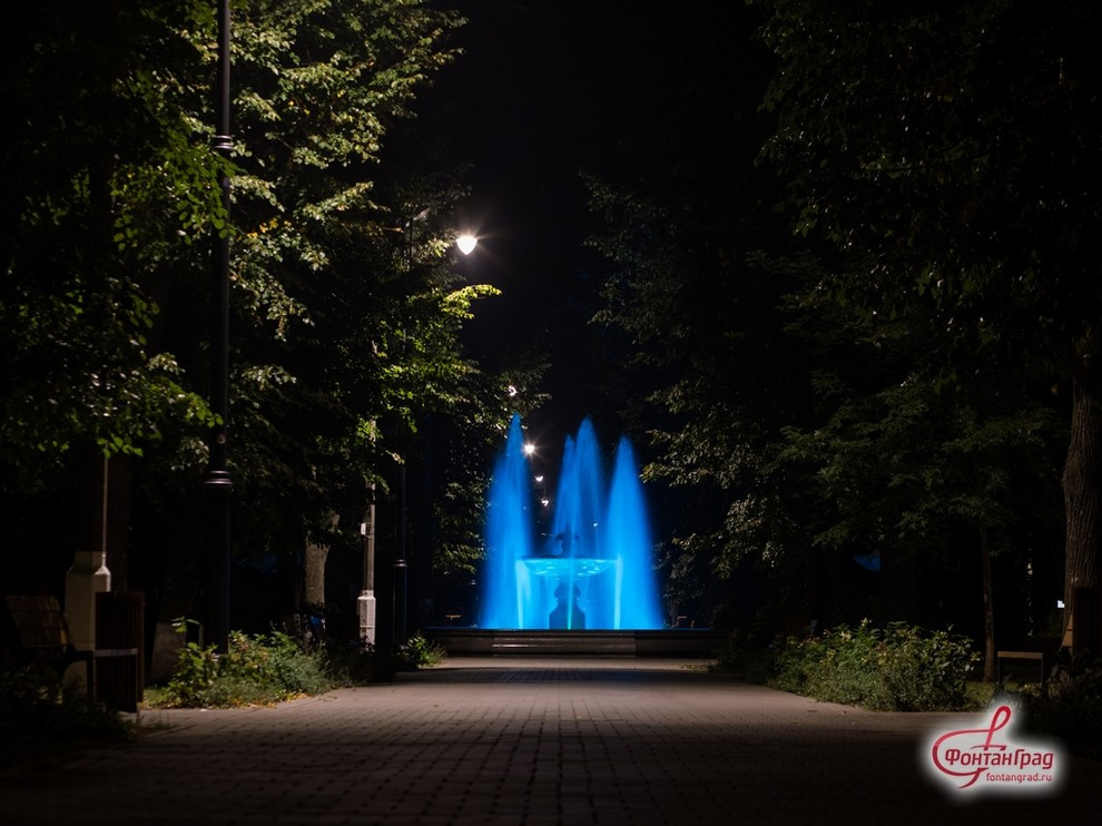 Арт-фонтан в подмосковном сквере