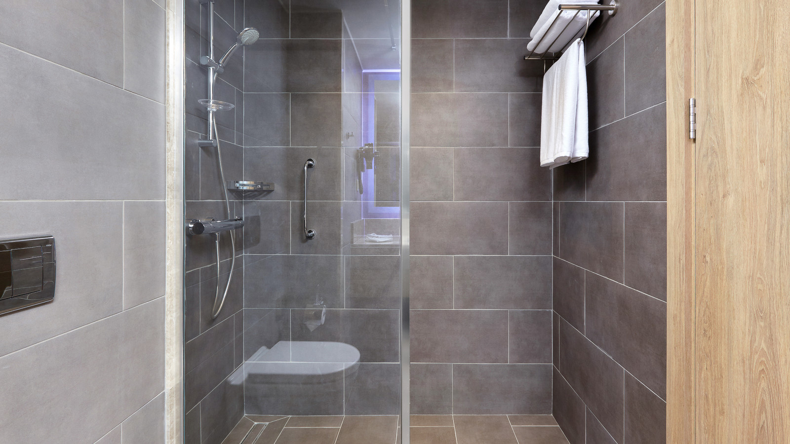 Mercure Hotel Nizhniy Novgorod |  Отель Меркьюри Нижний Новгород 4*