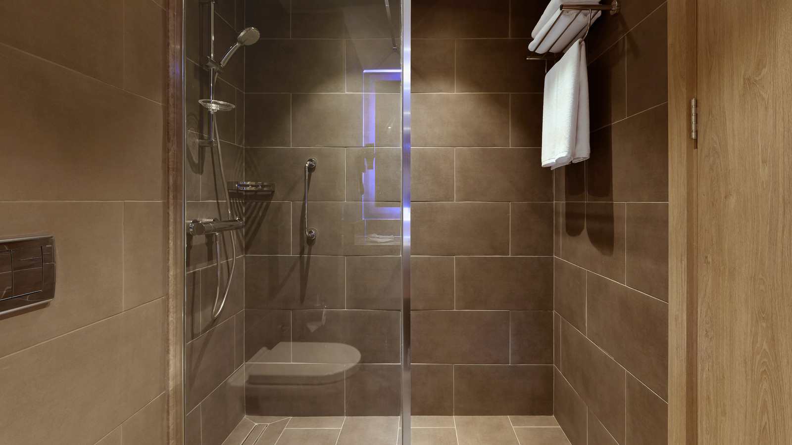 Mercure Hotel Nizhniy Novgorod |  Отель Меркьюри Нижний Новгород 4*