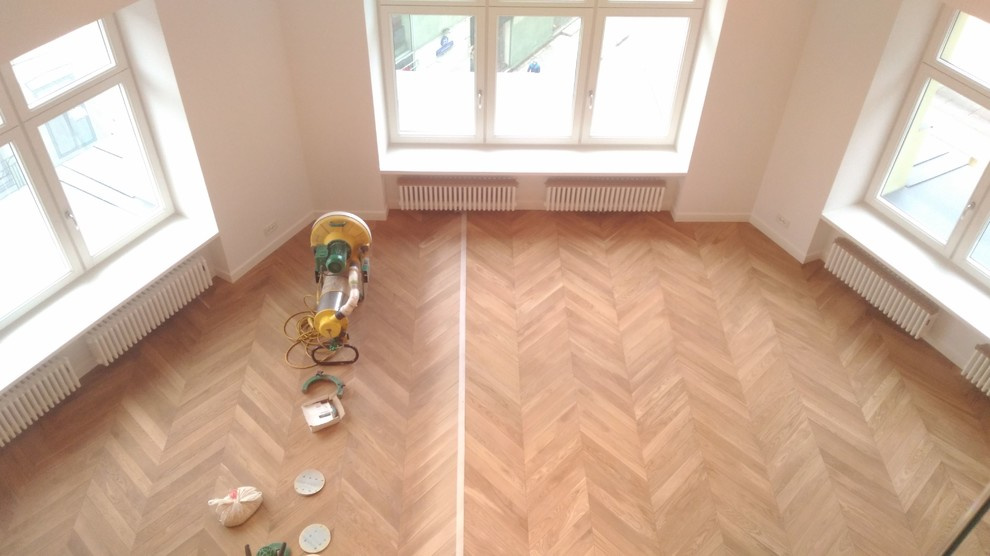 Обложка проекта: Французская Елочка с без цветным покрытием