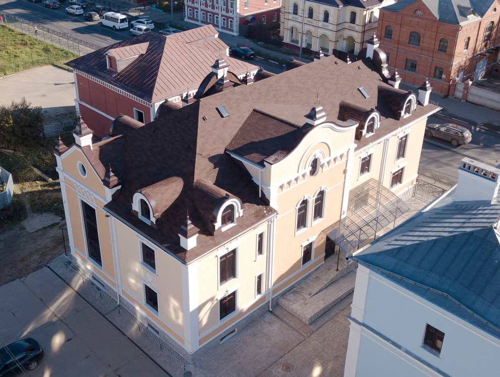 Декоративные тумы и колпаки, окрытие парапетов и купол на дом