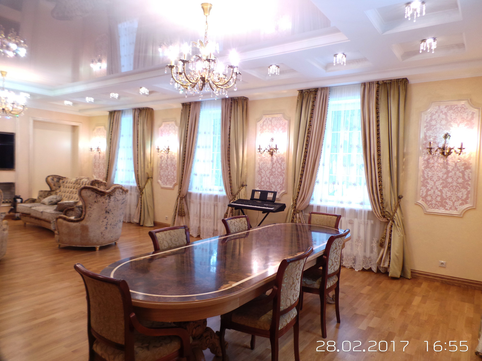 Гостиная в загородном доме