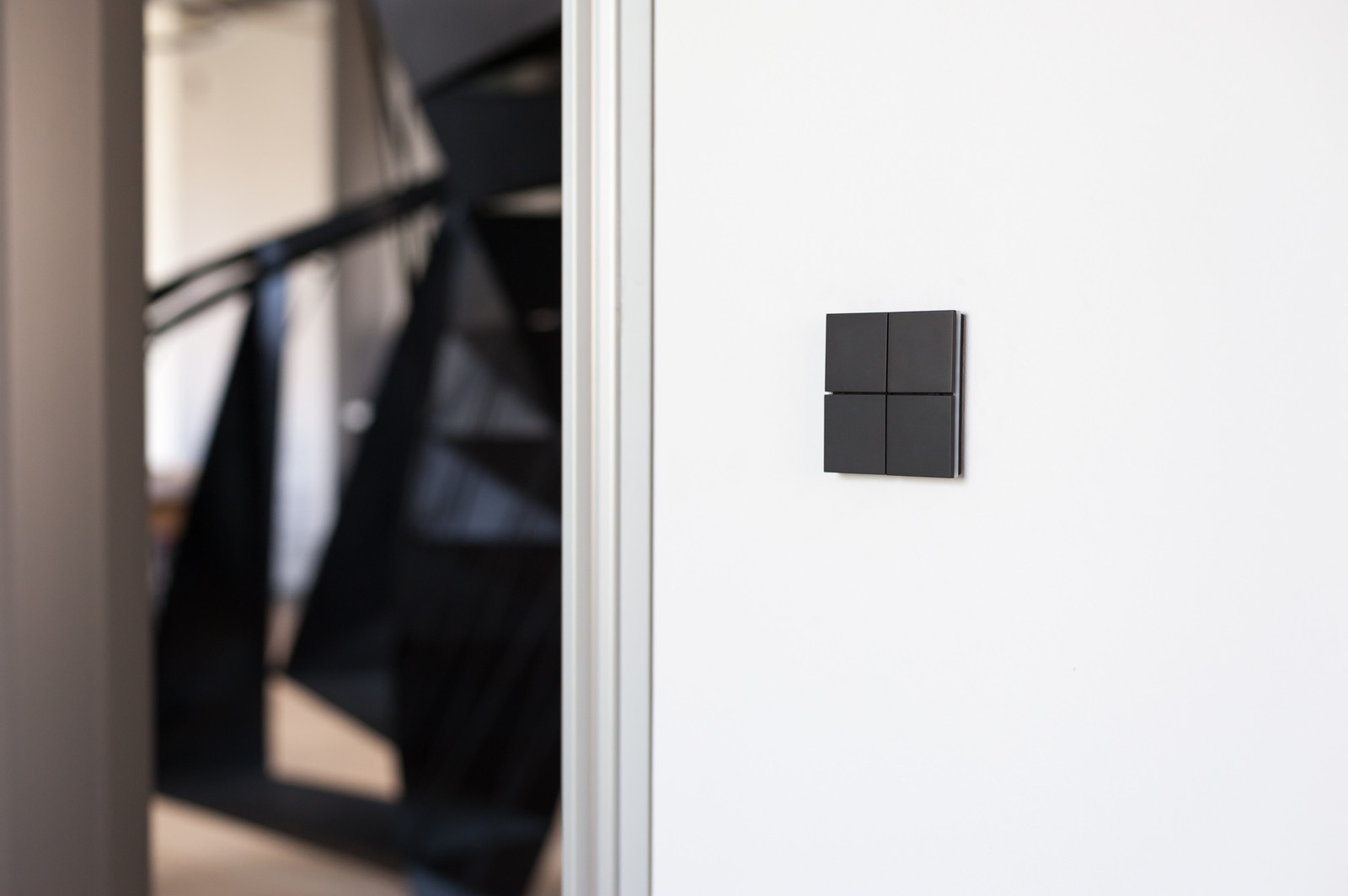 KNX-выключатель ekinex