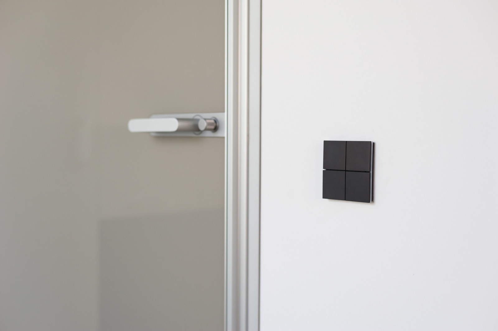 Умные выключатели ekinex в проекте автоматизации частного дома