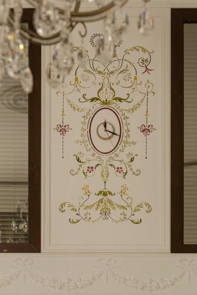 Холл с лестницей