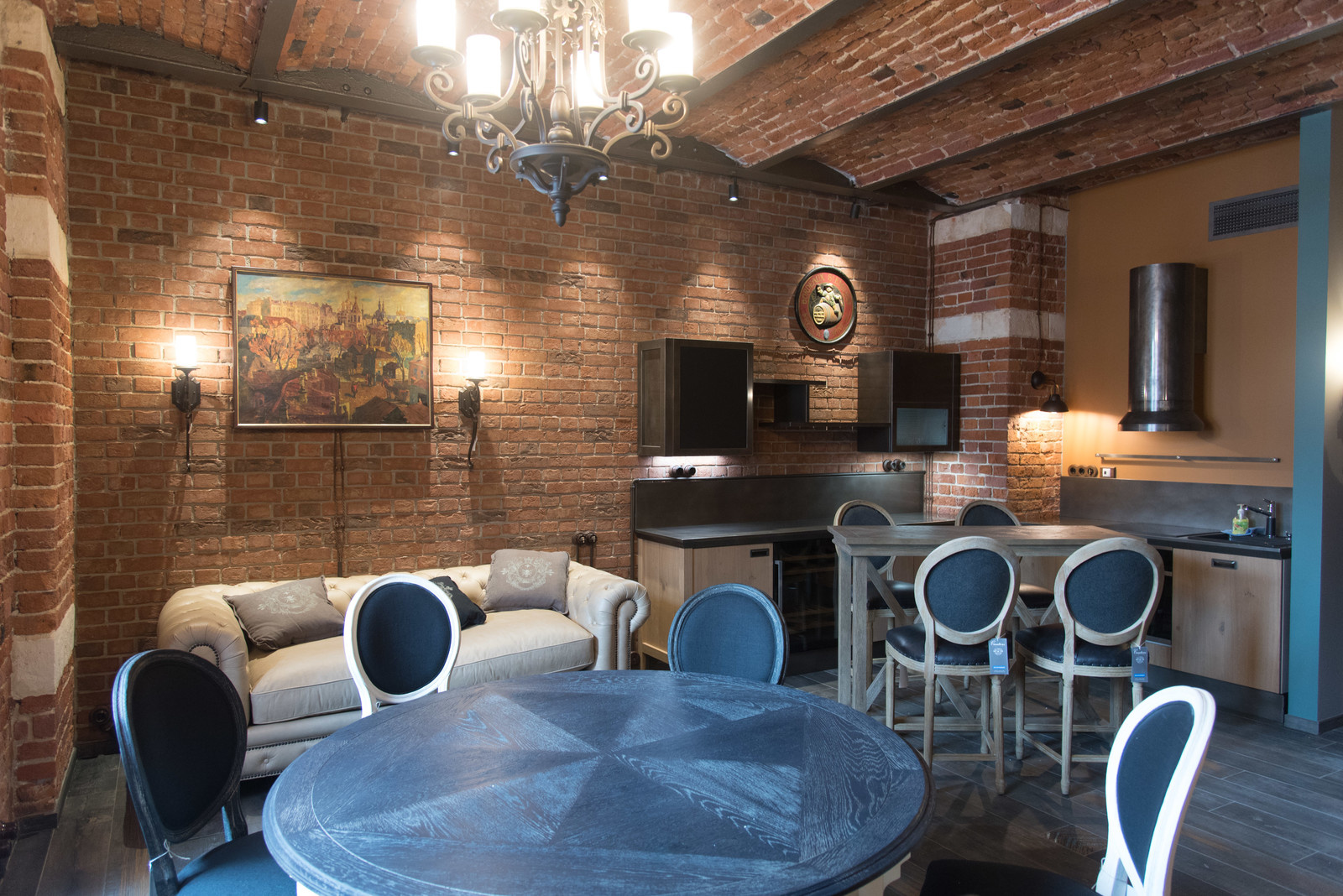 WINE HOUSE LOFT, квартира — 65 кв. м